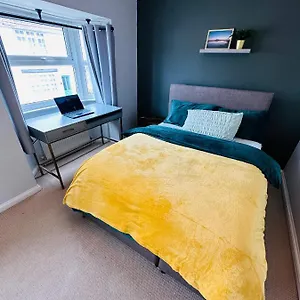 place2stay-central-brighton-free-parking-3-bed-house.brighton-hotels-england.com/