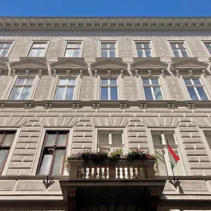 paulay-design-apartment.inbudapesthotels.com/
